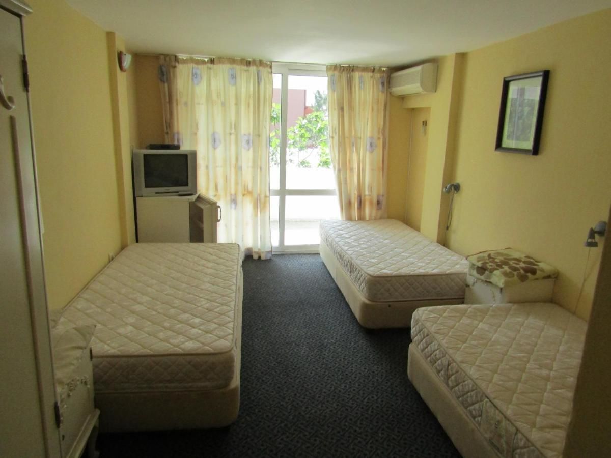 Хостелы Hostel Papagal Варна-17