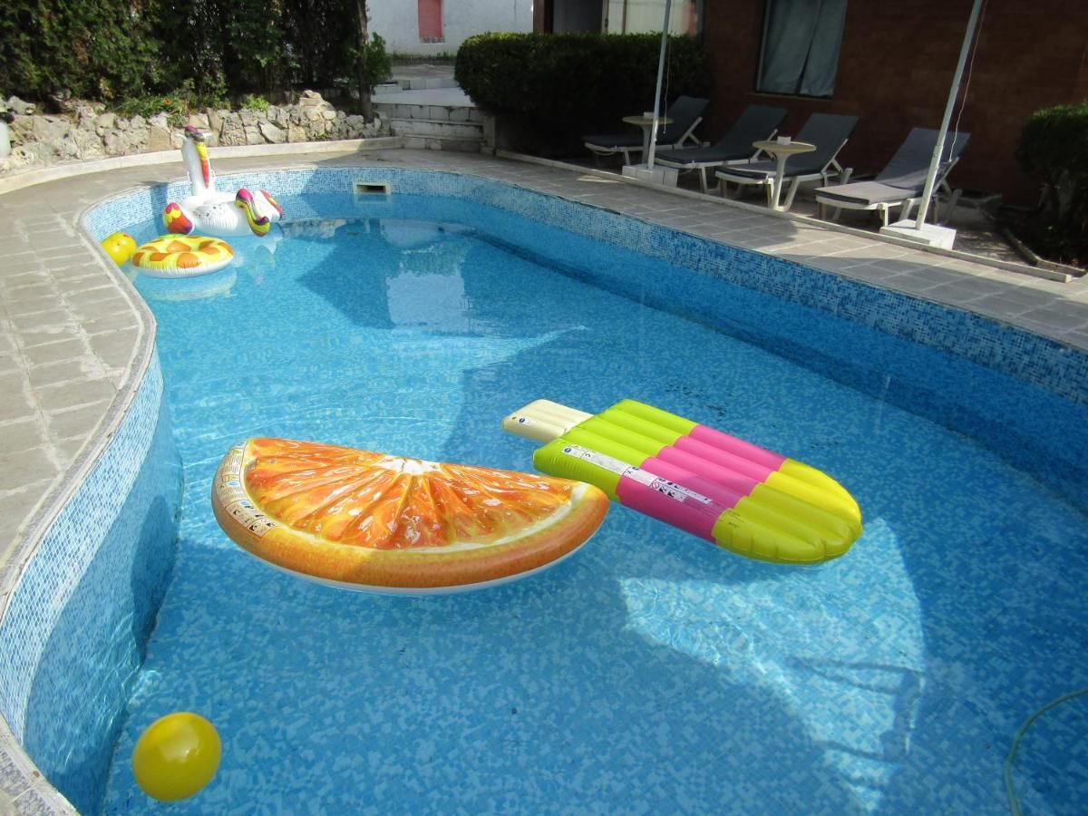 Хостелы Hostel Papagal Варна-38